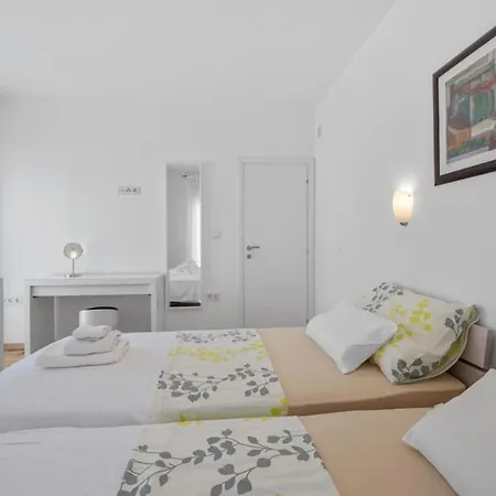 Two Bedroom With Terrace And Sea View Adriatica