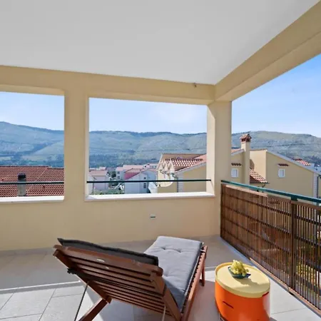 Appartement Two Bedroom With Terrace And Sea View Adriatica Grebaštica