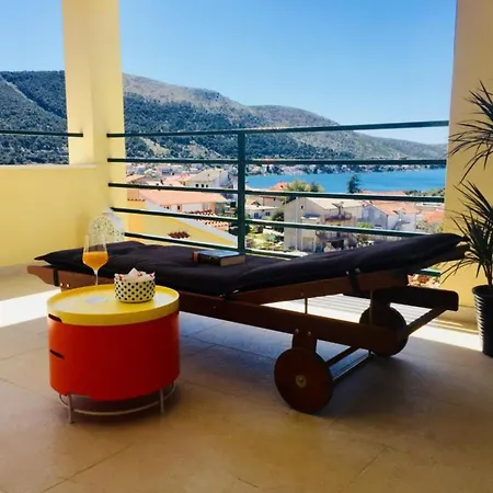 Apartamento Two Bedroom With Terrace And Sea View Adriatica