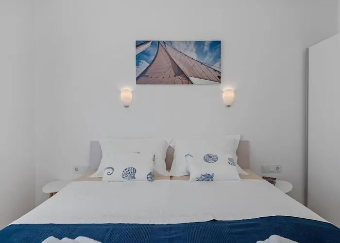 דירה Two Bedroom With Terrace And Sea View Adriatica