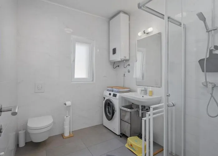 Daire Two Bedroom With Terrace And Sea View Adriatica Grebaštica