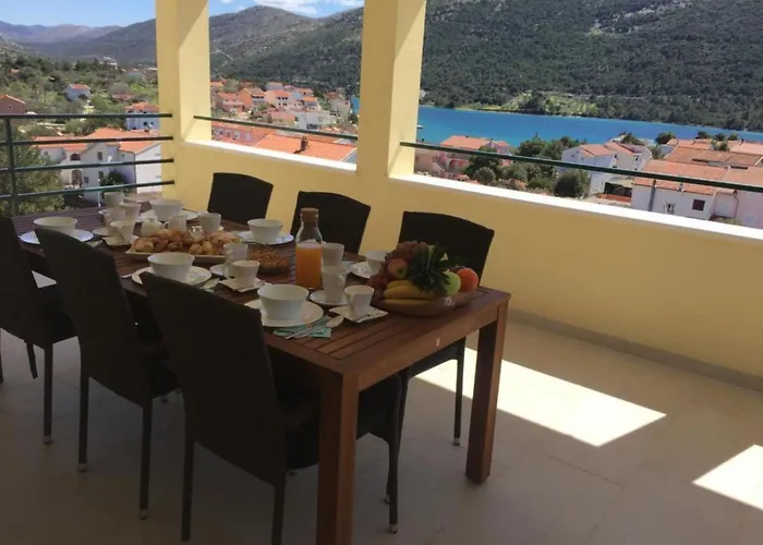 Two Bedroom With Terrace And Sea View Adriatica Daire *