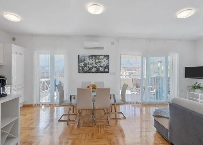 דירה Two Bedroom With Terrace And Sea View Adriatica *